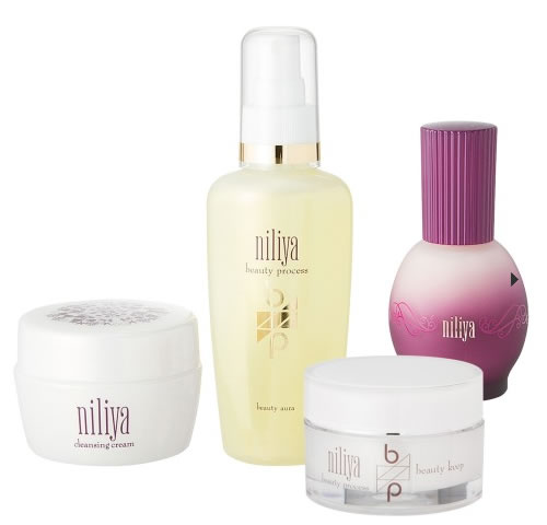 小林照子プロデュースのハッピーメイクシリーズ