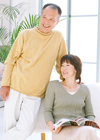 元気いっぱいの夫婦のイメージ