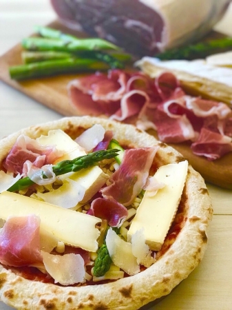 森山ナポリの冷凍ピザ