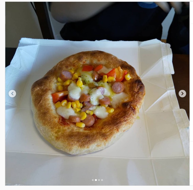 【業界初！宅配冷凍ピザ】「PST六本木」