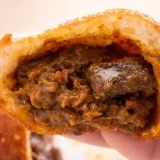 ベーカリーピカソの『牛肉ゴロゴロカレーパン』