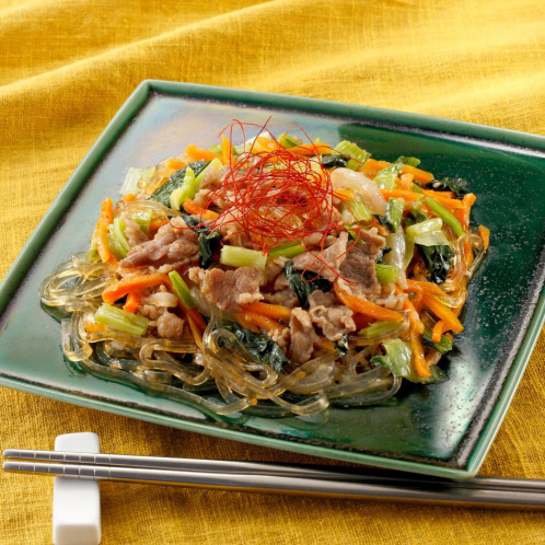 牛カルビ入り具だくさん！もちもちチャプチェ