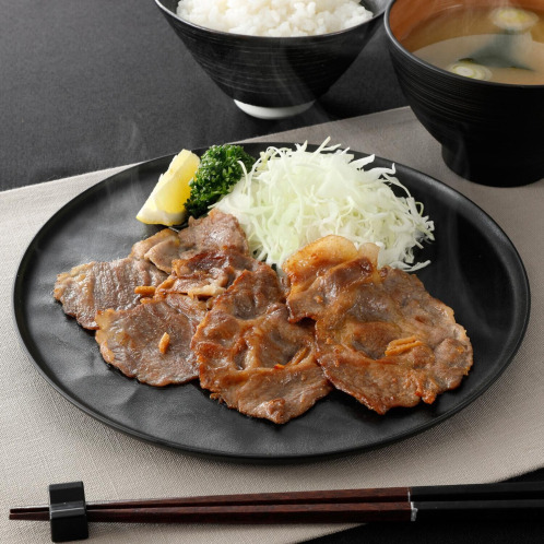 鹿児島県産黒豚 "黒の匠"使用!肩ロース生姜焼き